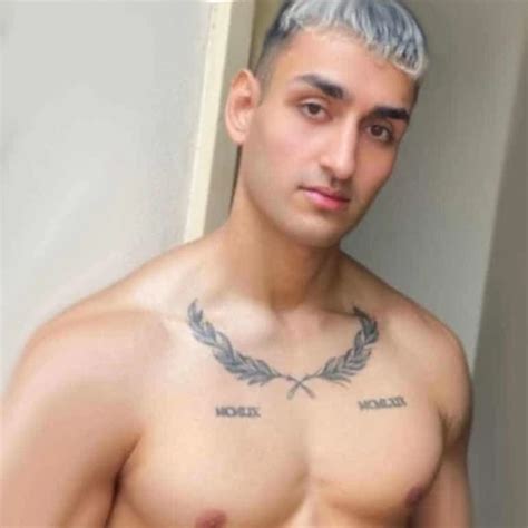 Argentinian Hunk Seduces His Hot Straight Taxi Driver With His Blowjob Skills DickRides XHamster