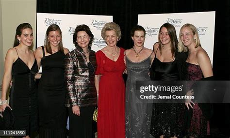 44 Dina Merrill With Family Stock Photos, High-Res Pictures, and Images
