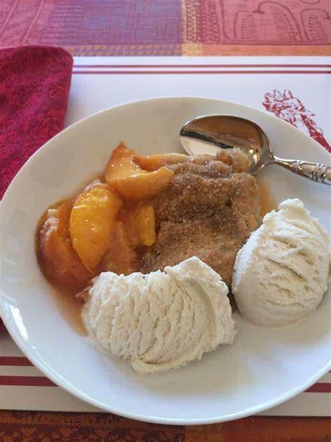 Solve Peach Cobbler With Cinnamon And Vanilla Bean Ice Cream Jigsaw