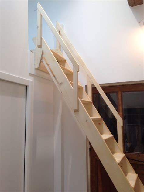 Echenne Meuni Re Escamotable In Tiny House Stairs Loft Stairs