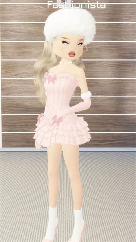 Pin By Breanna Luper On Roblox Graduation Party Outfits Dress To