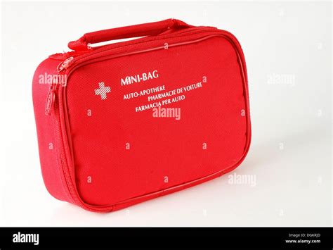 Car first-aid kit Stock Photo - Alamy