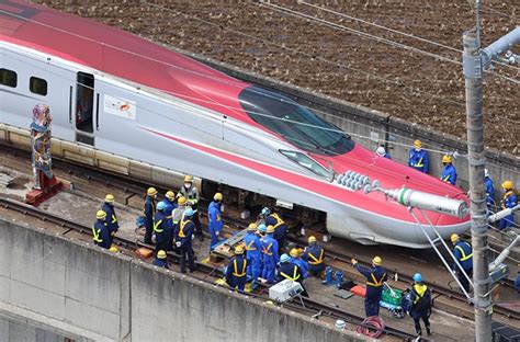 Work Begins To Get Derailed Bullet Train Back On Track The Asahi