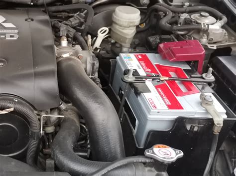 Замена аккумуляторов — Mitsubishi Pajero Sport (2G), 2,5 л, 2011 года ...