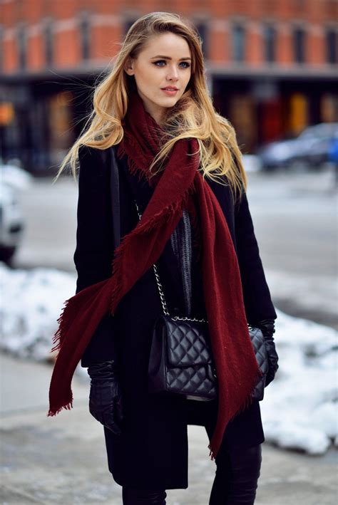 Красивые шарфы - модный аксессуар для современных модниц