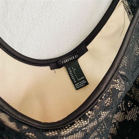 Black Lace Nude Overlap Crop Top With Sheer Lace Slee Gem