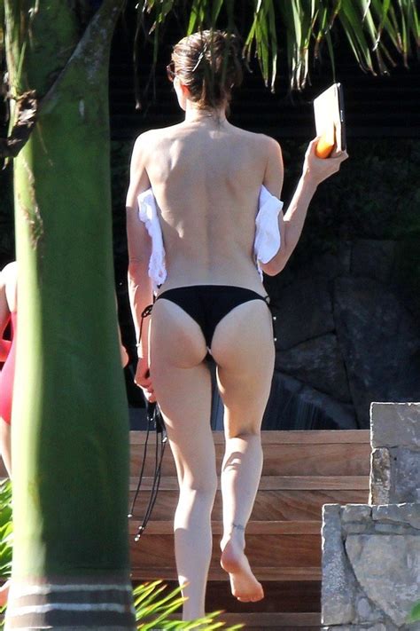 Naked Stephanie Seymour Added By Johngault