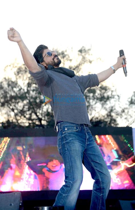 Shah Rukh Khan Launches ‘fan Anthem At Hans Raj College In Delhi