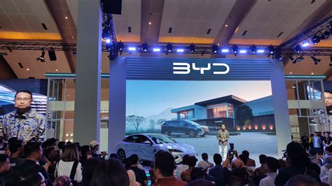 IIMS 2024 BYD Umumkan Harga Resmi Tiga Mobil Listrik Mulai Dari Rp400