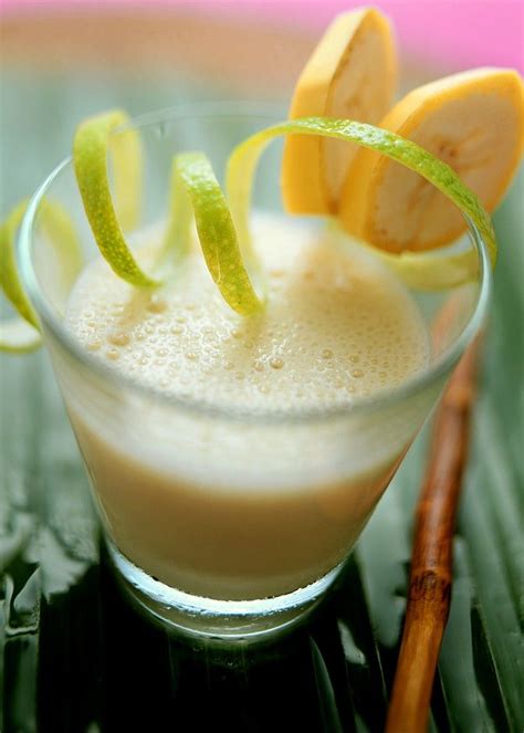 Bananen Lassi Rezept EAT SMARTER