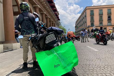 Para Exigir Un Alto En Abusos Motorepartidores Bloquean El Centro De Xalapa Palabrasclarasmx