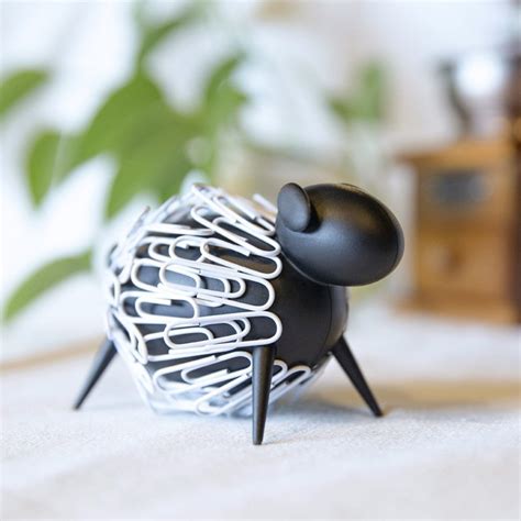 Sheepi Magnetic Paper Clip Holder Petagadget