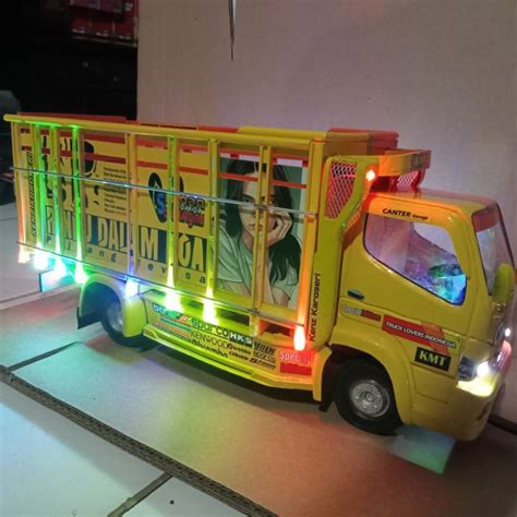 Jual MINIATUR TRUK KAYU ASLI JUMBO ANTI GOSIP TRUK OLENG MANIA TRUK