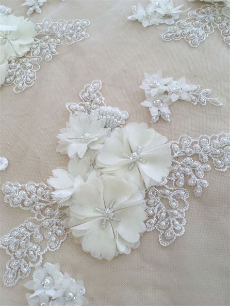 Ivory 3D Beaded Lace Fabric 3D Lace Embroidery Lace Fabric From