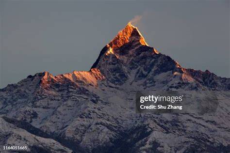 Mount Everest Top Photos and Premium High Res Pictures - Getty Images