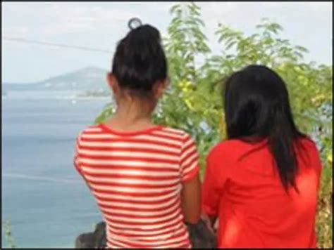 Thiếu nữ bị dụ dỗ chat sex BBC News Tiếng Việt