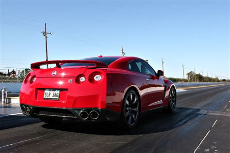 Nissan skyline gtr 1 4 mile times