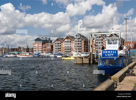 Ipswich, Suffolk. River Orwell marina. Ipswich Waterfront Stock Photo - Alamy