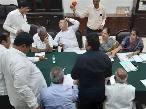 Dissenting MLAs in Karnataka: Who said what and road ahead for Congress ...