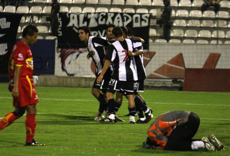 Alianza Lima Tuvo Que Emplearse A Fondo Para Vencer Al Sport Huancayo