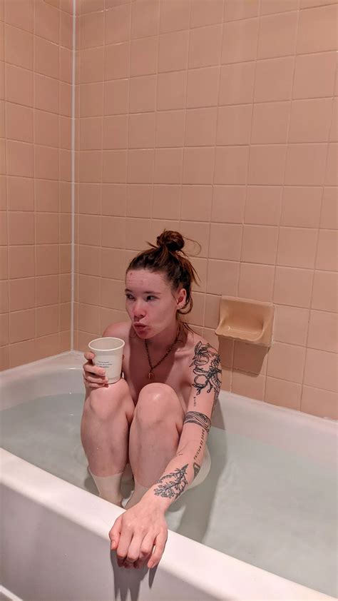 Shower Turned Bath Nudes Girlsshowering Nude Pics Org