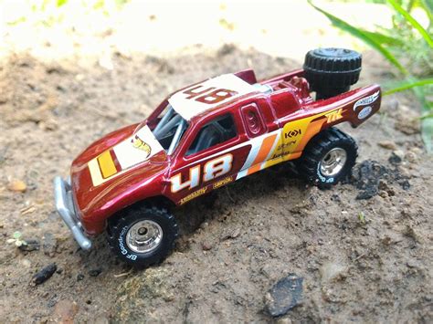 Hot Wheels Malaysia Collectors HOT WHEELS SUPER TREASURE HUNT TOYOTA OFF ROAD