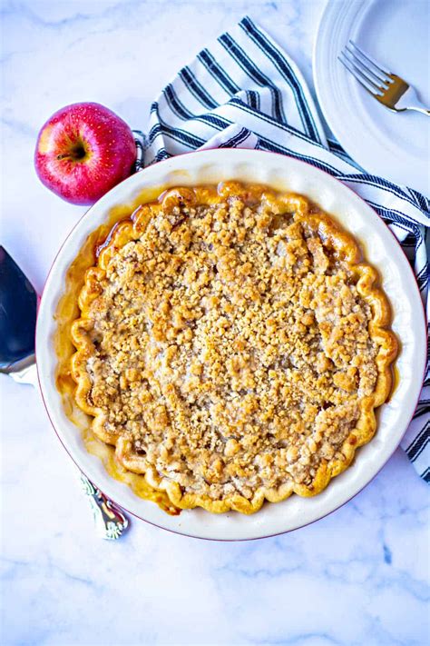 Apple Crumble Pie Recipe | Life, Love, and Good Food