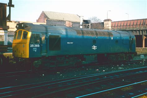 British Rail Class 25 Diesel Locomotive 25265 Manchester  Flickr