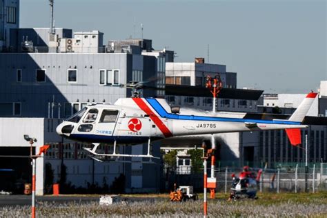 つくば航空 Aerospatiale AS350 Ecureuil AStar JA9785 東京ヘリポート 航空フォト by