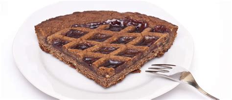 Linzer Torte Authentic Recipe | TasteAtlas