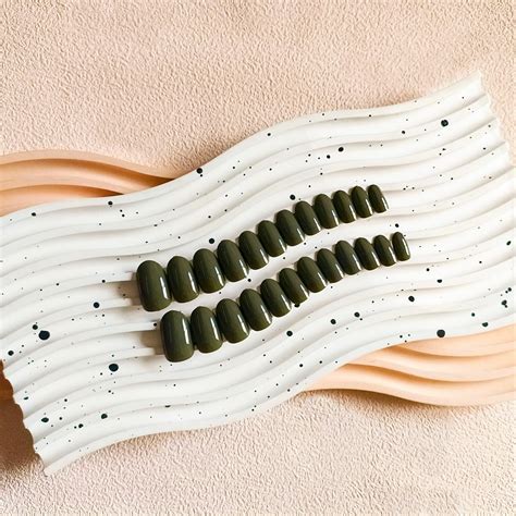 Uñas postizas a presión color rosa nude ovaladas cortas uñas postizas