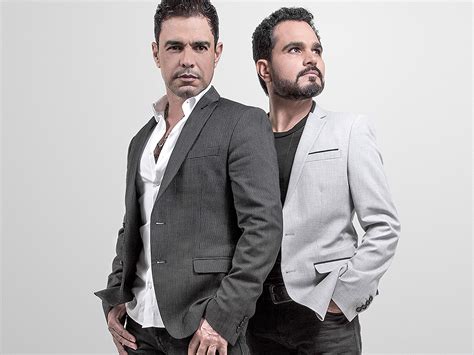Zeze Di Camargo E Luciano Guitarra - Canción Entre Ele e Eu de Zezé Di Camargo & Luciano, del álbum Zezé Di ...