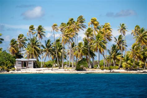 Manihi | Visit Manihi in the Tuamotu Archipelago