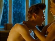 Naked Oksana Akinshina In Hipsters