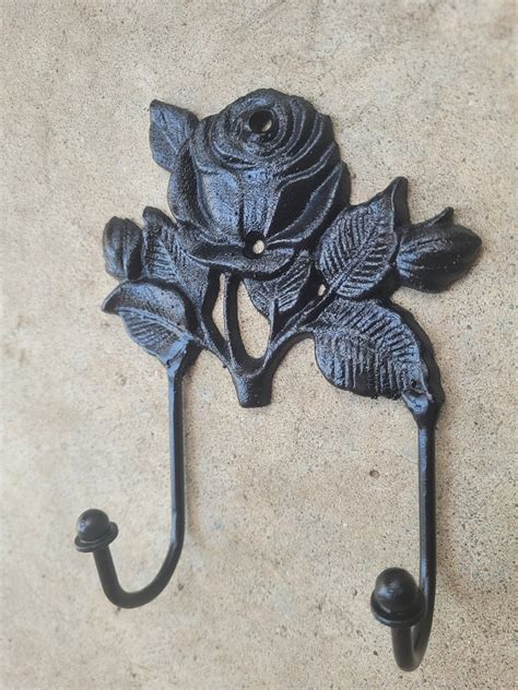 iron rose   hooks towel hanger cottage bathroom metal rose hook