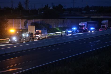 Kollision auf Welser Autobahn sorgte für nächtliche Totalsperre