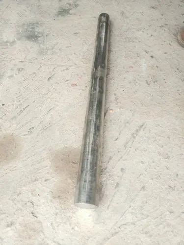 Round Hot Rolled Stainless Steel Rod For Construction Material Grade 304 At 280 Kg In Mumbai