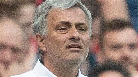 Manchester United Boss Jose Mourinho Has Split Dressing Room And Faces