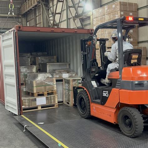 【デバン作業とは？】コンテナを開けて荷物を出す現場の裏側を解説！ ｜ アジアプランニング株式会社｜ボルト・ナット 部品調達