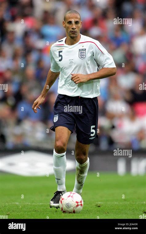 Rio Ferdinand England Manchester United Fc Wembley Stadium London