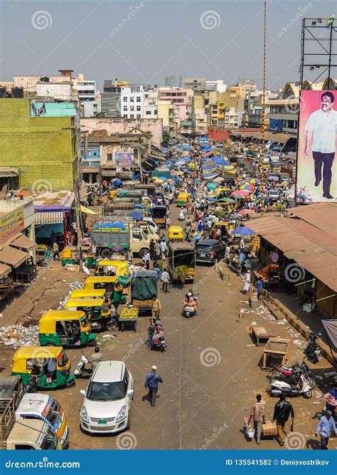 Crowded Street View in Bangalore Editorial Photography - Image of