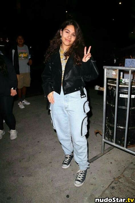 Alessia Cara Alessiacara Alessiasmusic Nude OnlyFans Photo Nudostar TV