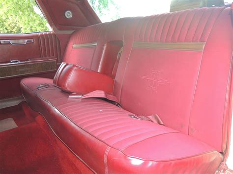 Lincoln Continental Sedan Barn Finds