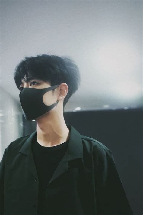 Pin By C Clpw On Xiao Zhan Handsome Actors Gay Aesthetic Handsome