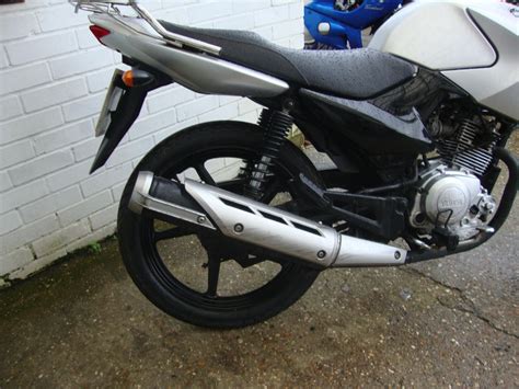 2011 Yamaha YBR 125 124cc Naked SILVER