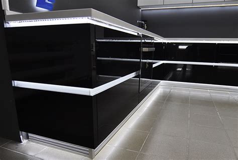 система открывания дверей без ручек