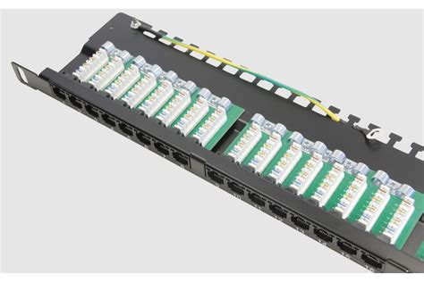 Патч-панель TWIST UTP 19" 0.5U 24 порта RJ-45 Krone IDC Cat.5e, PP-19-0 ...