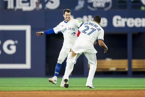 $110M Blue Jays star sounds alarm as familiar script haunts team with