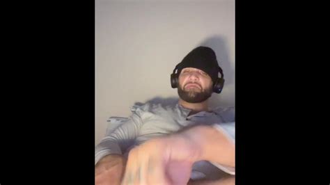 Big Vein Au Milieu Dun Beau Papa Circonférence Pornhub Gay