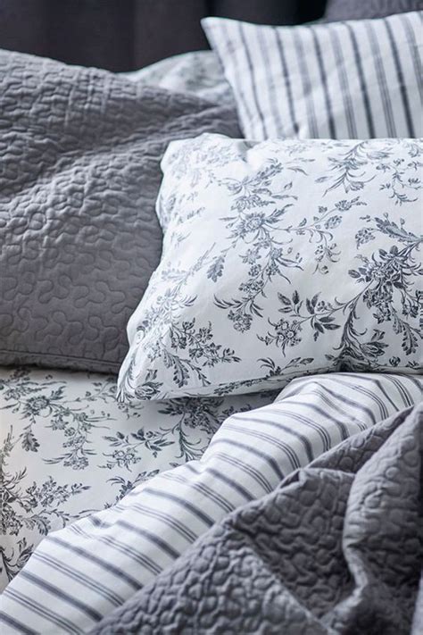 ALVINE KVIST Duvet cover and pillowcase(s) white gray | Bed linens ...